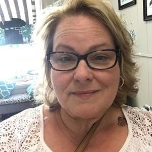 Meet your Posher, Lola